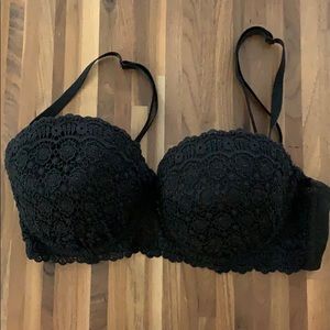 Fredrick’s black bra 38C removable strap NWOT